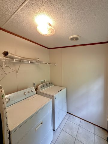 1865 McWhorter Rd, Cunningham, TN 37052