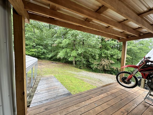 1865 McWhorter Rd, Cunningham, TN 37052