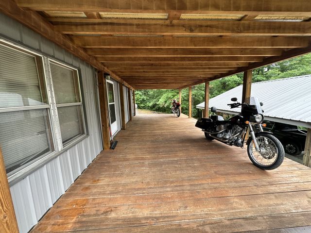 1865 McWhorter Rd, Cunningham, TN 37052