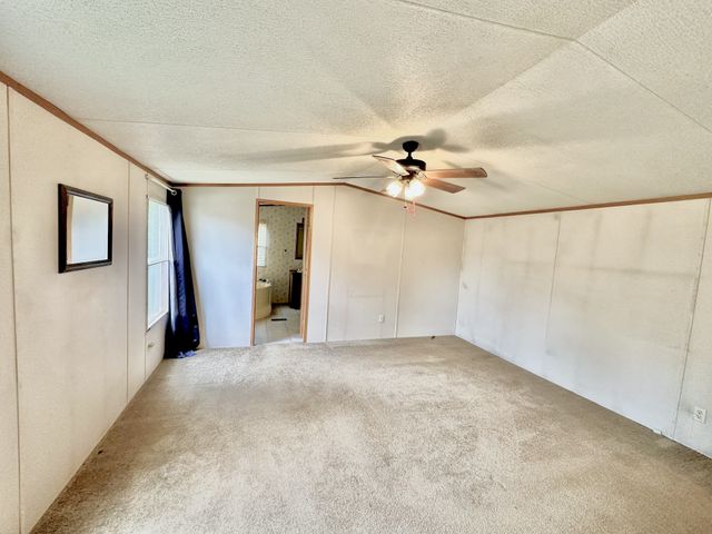 1865 McWhorter Rd, Cunningham, TN 37052