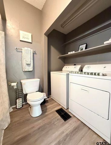 202 Graham Street, Mineola, TX 75773