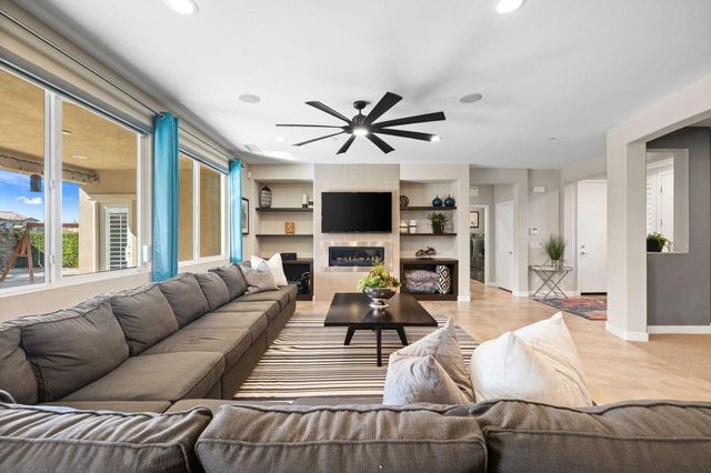 41371 Doyle Street, Indio, CA 92203