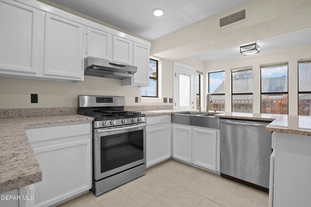 1805 GURSS Place, El Paso, TX 79902