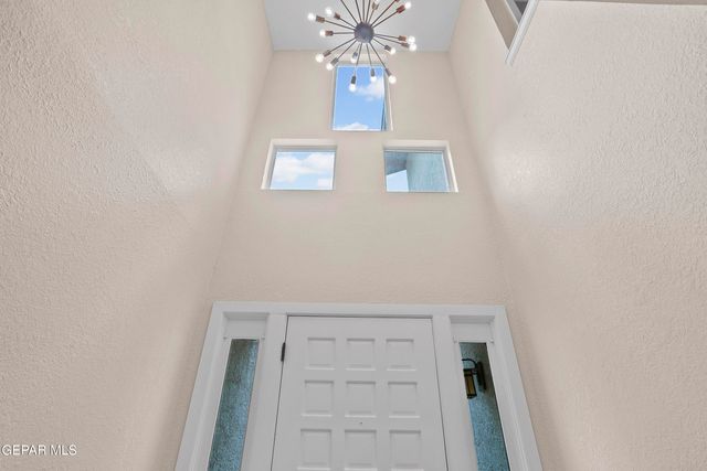 1805 GURSS Place, El Paso, TX 79902