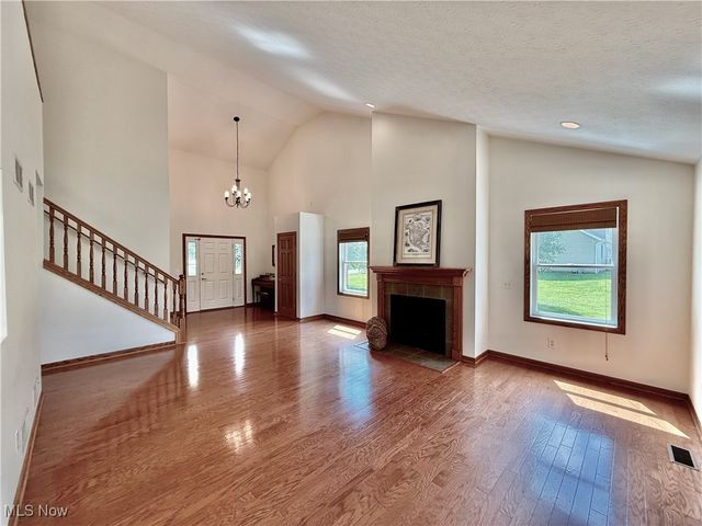 4 Julie Lane, Marietta, OH 45750