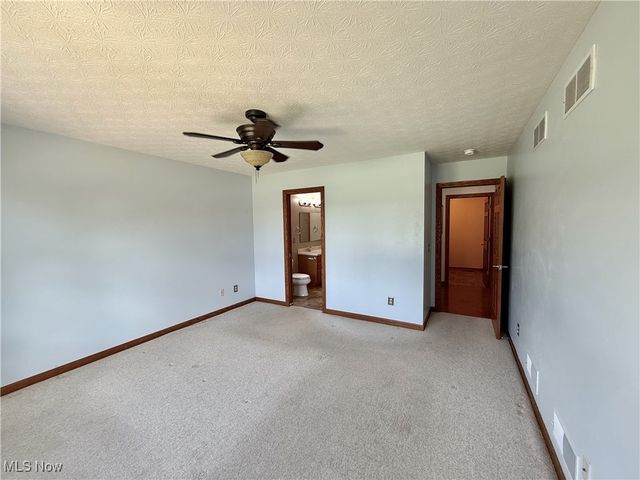 4 Julie Lane, Marietta, OH 45750