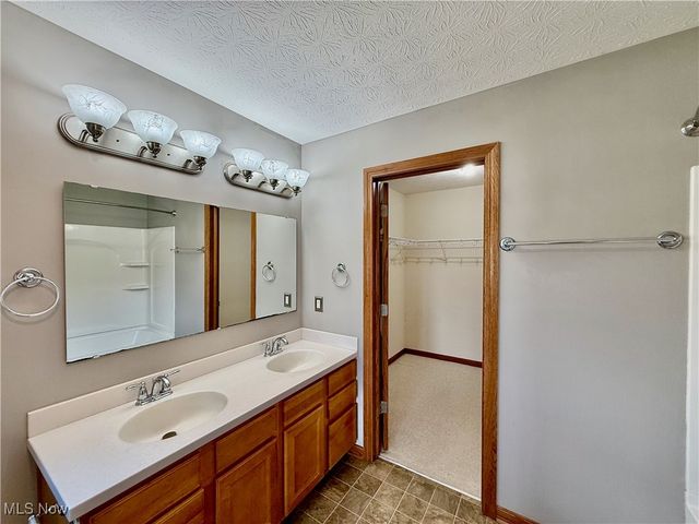 4 Julie Lane, Marietta, OH 45750