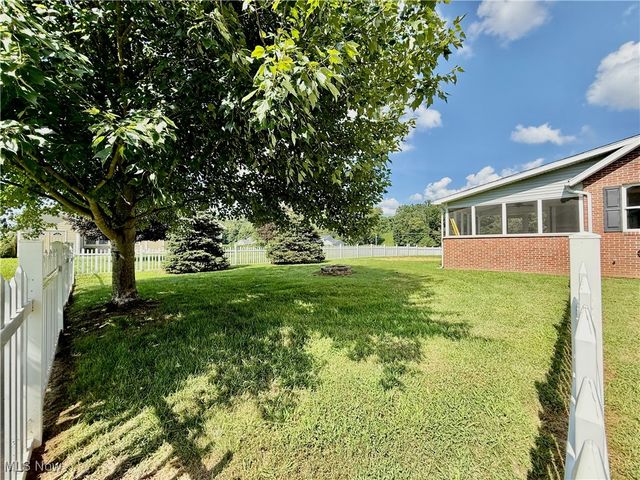 4 Julie Lane, Marietta, OH 45750