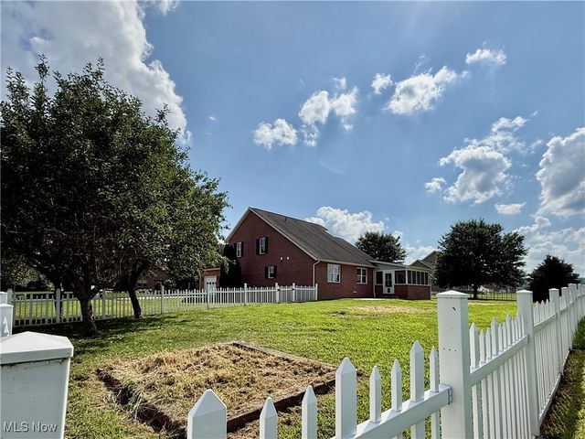 4 Julie Lane, Marietta, OH 45750