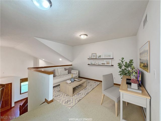 4 Julie Lane, Marietta, OH 45750