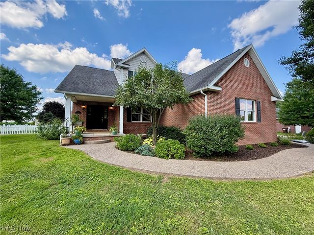 4 Julie Lane, Marietta, OH 45750