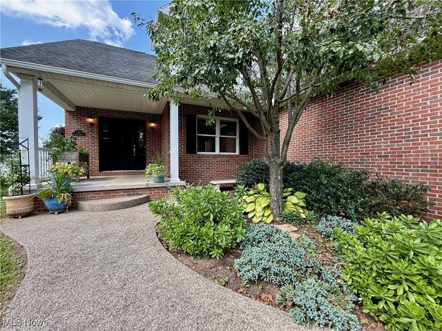 4 Julie Lane, Marietta, OH 45750