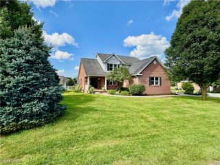 4 Julie Lane, Marietta, OH 45750