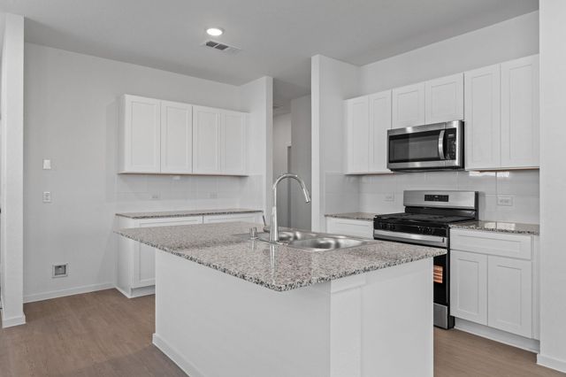 619 Amber Falls Drive, Montgomery, TX 77356