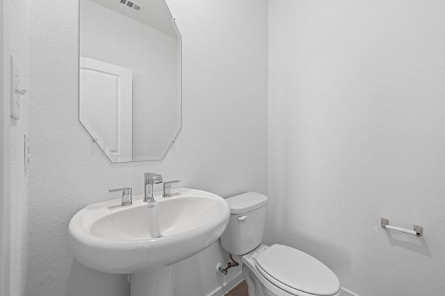 619 Amber Falls Drive, Montgomery, TX 77356