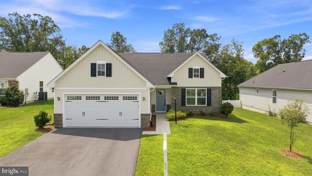 77 ALNWICK LN, Martinsburg, WV 25405