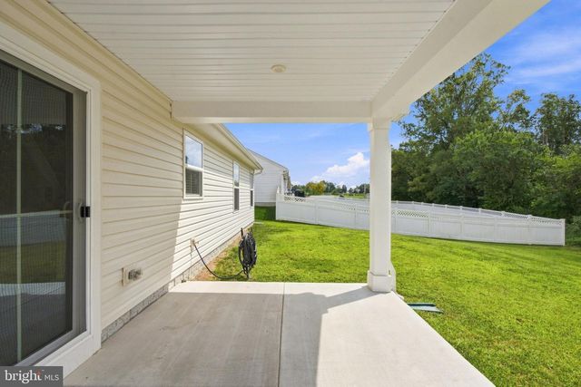 77 ALNWICK LN, Martinsburg, WV 25405