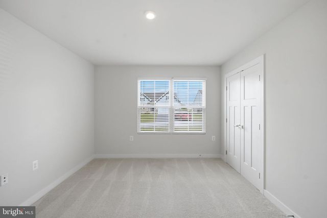 77 ALNWICK LN, Martinsburg, WV 25405