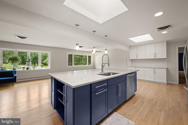 6 RAINBOW CT, Owings Mills, MD 21117