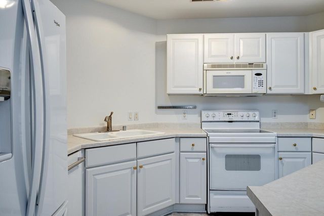1530 Langley Lane, Madison, WI 53718