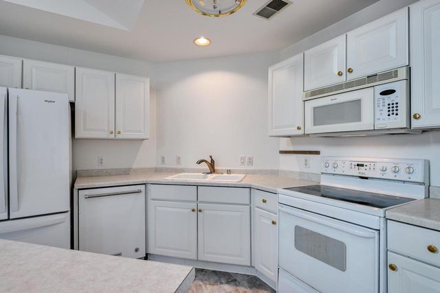 1530 Langley Lane, Madison, WI 53718