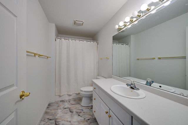 1530 Langley Lane, Madison, WI 53718
