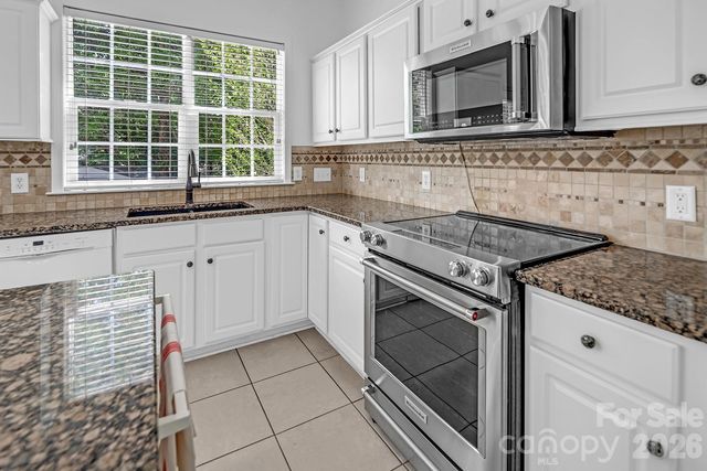 2903 Wheat Meadow Lane, Charlotte, NC 28270