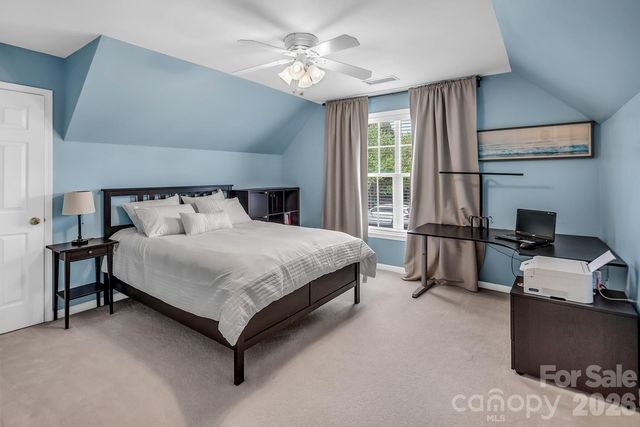 2903 Wheat Meadow Lane, Charlotte, NC 28270