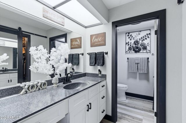 9427 W MCRAE Way, Peoria, AZ 85382