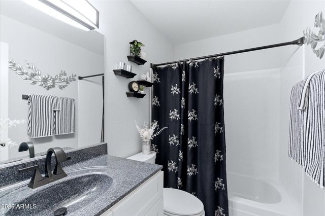 9427 W MCRAE Way, Peoria, AZ 85382