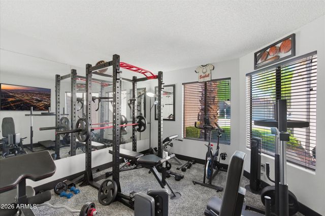 9427 W MCRAE Way, Peoria, AZ 85382