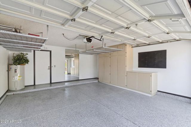 9427 W MCRAE Way, Peoria, AZ 85382