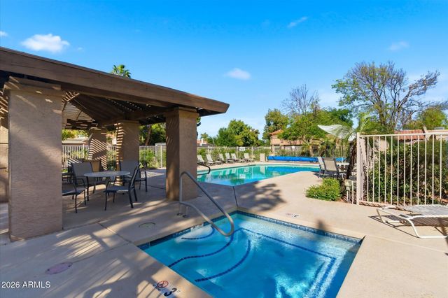 9427 W MCRAE Way, Peoria, AZ 85382