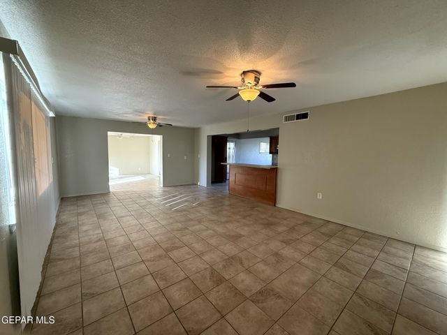 2801 Hawick Road, El Paso, TX 79925