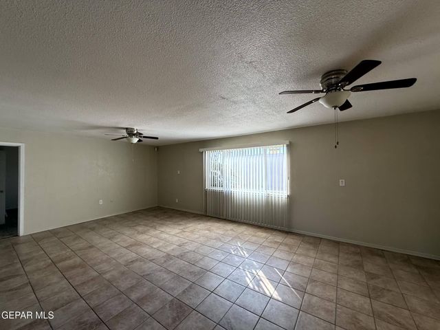 2801 Hawick Road, El Paso, TX 79925
