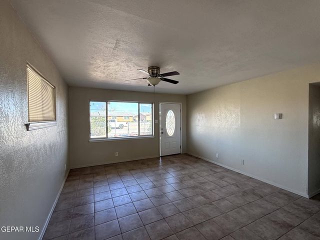 2801 Hawick Road, El Paso, TX 79925