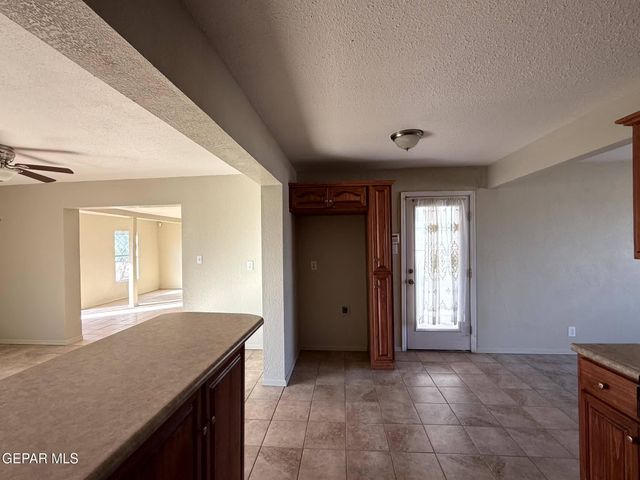 2801 Hawick Road, El Paso, TX 79925