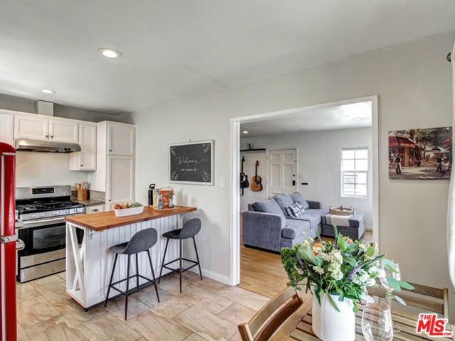 3021 S Genesee Avenue, Los Angeles, CA 90016