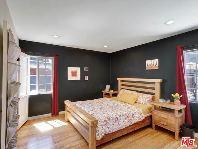 3021 S Genesee Avenue, Los Angeles, CA 90016