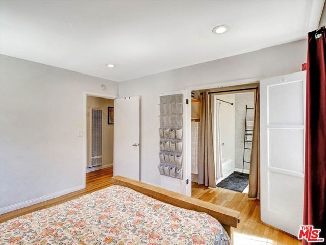 3021 S Genesee Avenue, Los Angeles, CA 90016
