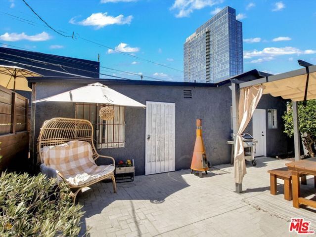 3021 S Genesee Avenue, Los Angeles, CA 90016