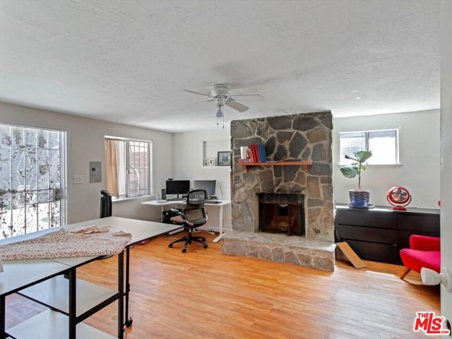 3021 S Genesee Avenue, Los Angeles, CA 90016
