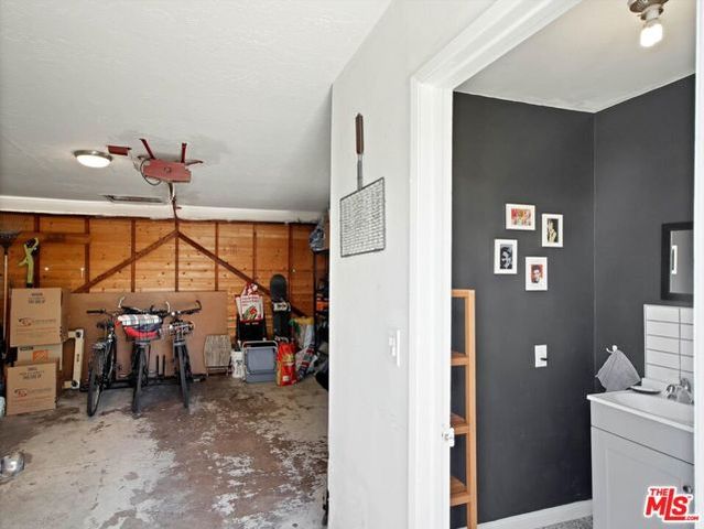 3021 S Genesee Avenue, Los Angeles, CA 90016