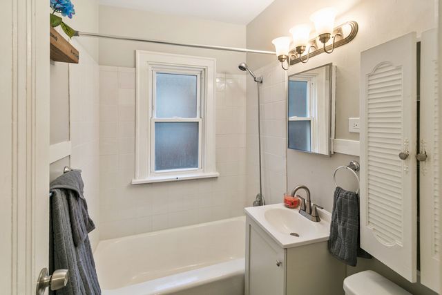 505 Lorraine Avenue, Waukegan, IL 60085