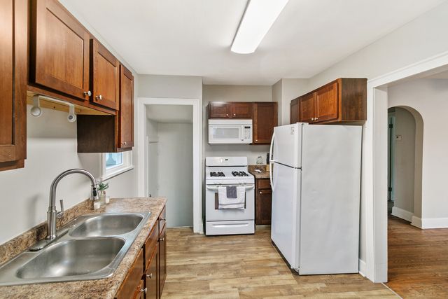 505 Lorraine Avenue, Waukegan, IL 60085