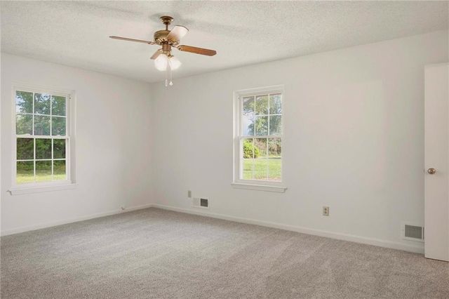 33701 E 275th Street, Garden City, MO 64747