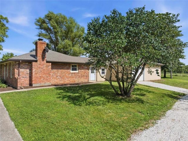 33701 E 275th Street, Garden City, MO 64747