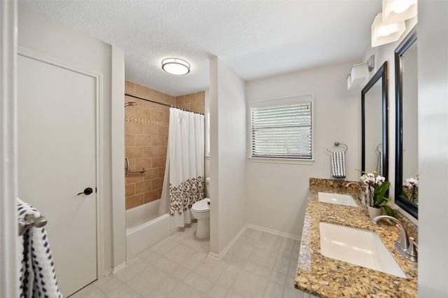 5 Berrypick Lane, The Woodlands, TX 77380