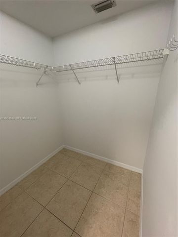 8423 NW 138th Ter 2804, Miami Lakes, FL 33016