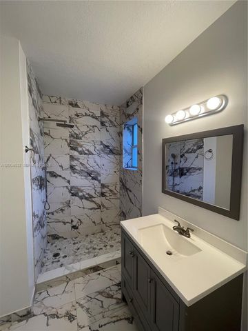 8423 NW 138th Ter 2804, Miami Lakes, FL 33016